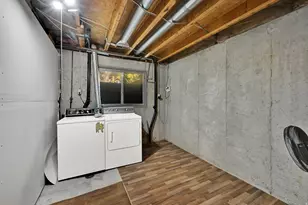 121 N 400 W, Clearfield, UT 84015 - Photo 17