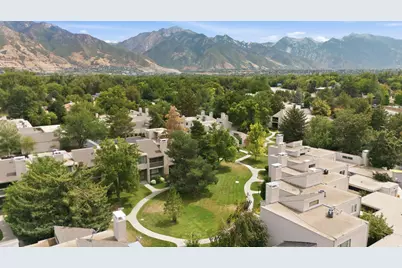 5647 S Park Pl E, Holladay, UT 84121 - Photo 39