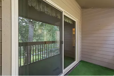 5647 S Park Pl E, Holladay, UT 84121 - Photo 13