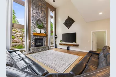 3976 N 350 W, Pleasant View, UT 84414 - Photo 23