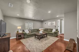 4076 S Olivia View Ln, Salt Lake City, UT 84107 - Photo 29