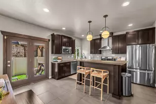 4076 S Olivia View Ln, Salt Lake City, UT 84107 - Photo 9
