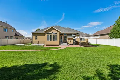 1317 W 2340 N, Clinton, UT 84015 - Photo 47