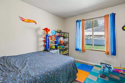 1317 W 2340 N, Clinton, UT 84015 - Photo 29