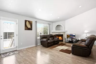 7226 W Silhouette Ln S, West Valley, UT 84081 - Photo 3