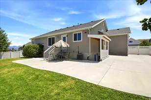 7226 W Silhouette Ln S, West Valley, UT 84081 - Photo 29