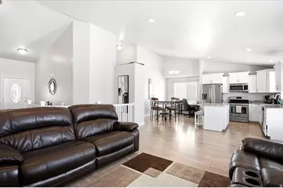 7226 W Silhouette Ln S, West Valley, UT 84081 - Photo 5