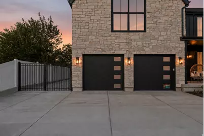 8554 S Lynwood St, Sandy, UT 84070 - Photo 85