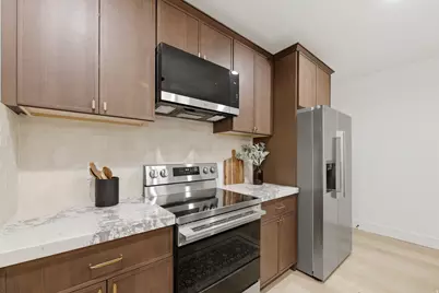 8554 S Lynwood St, Sandy, UT 84070 - Photo 67