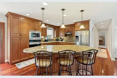 1737 E Sunrise Meadow Dr S, Sandy, UT 84093 - Photo 17