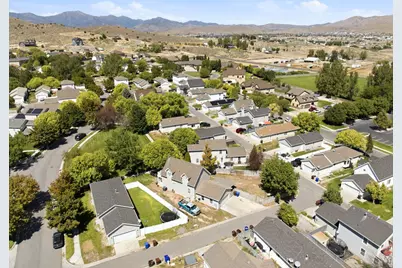 2951 E Ash Point N, Eagle Mountain, UT 84005 - Photo 43