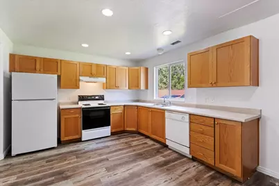 168 E Southwell St, Ogden, UT 84404 - Photo 17