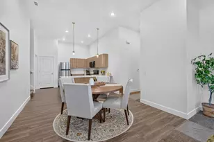 1477 N Saratoga View Ln, Saratoga Springs, UT 84045 - Photo 5