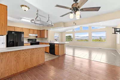 11934 S Cedar Ridge Rd, Sandy, UT 84094 - Photo 5