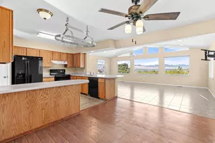 11934 S Cedar Ridge Rd, Sandy, UT 84094 - Photo 5