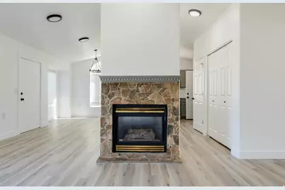 12467 Laurel Chase Dr, Riverton, UT 84065 - Photo 9