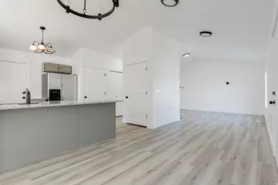 12467 Laurel Chase Dr, Riverton, UT 84065 - Photo 11