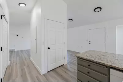 12467 Laurel Chase Dr, Riverton, UT 84065 - Photo 15