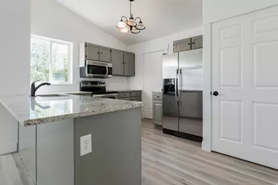 12467 Laurel Chase Dr, Riverton, UT 84065 - Photo 13
