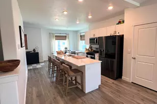 3984 N Aggie Dr, Eagle Mountain, UT 84005 - Photo 11