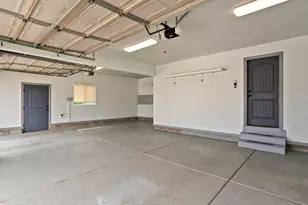 2027 S Davis Ln W, West Haven, UT 84401 - Photo 23