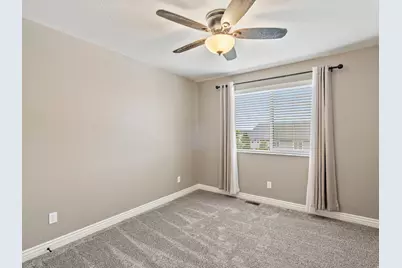 2027 S Davis Ln W, West Haven, UT 84401 - Photo 15