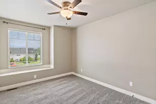 2027 S Davis Ln W, West Haven, UT 84401 - Photo 13