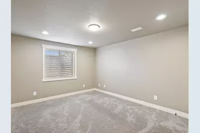 2027 S Davis Ln W, West Haven, UT 84401 - Photo 21