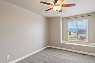 2027 S Davis Ln W, West Haven, UT 84401 - Photo 9