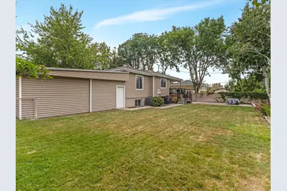 7155 S Brookhill Dr, Cottonwood Heights, UT 84121 - Photo 25