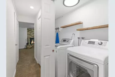 7155 S Brookhill Dr, Cottonwood Heights, UT 84121 - Photo 21