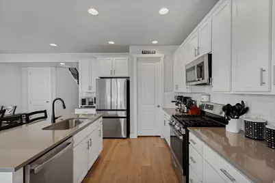 6662 W Prairie Fire Ln, Herriman, UT 84096 - Photo 9