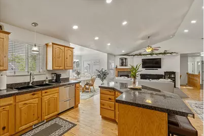 4382 S 5445 W, West Valley, UT 84120 - Photo 13