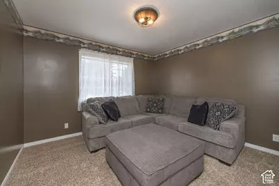 584 W 300 N, Hyrum, UT 84319 - Photo 19