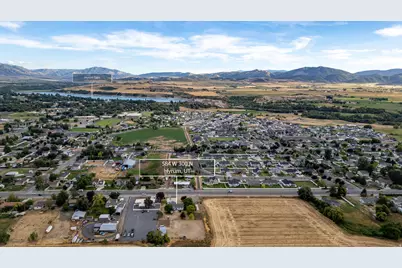 584 W 300 N, Hyrum, UT 84319 - Photo 45