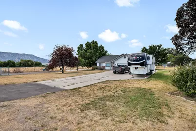 584 W 300 N, Hyrum, UT 84319 - Photo 3