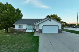 584 W 300 N, Hyrum, UT 84319 - Photo 1