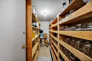 584 W 300 N, Hyrum, UT 84319 - Photo 35