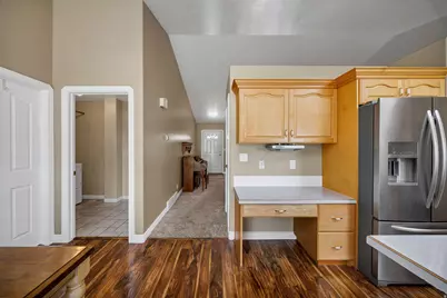 584 W 300 N, Hyrum, UT 84319 - Photo 7