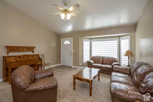 584 W 300 N, Hyrum, UT 84319 - Photo 9