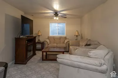 584 W 300 N, Hyrum, UT 84319 - Photo 27