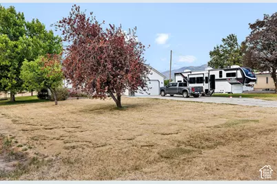 584 W 300 N, Hyrum, UT 84319 - Photo 7