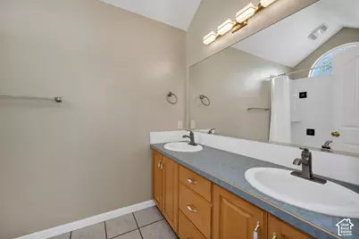 584 W 300 N, Hyrum, UT 84319 - Photo 17