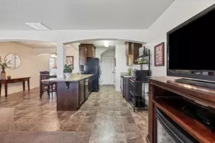 1000 E Bluffview Dr, Washington, UT 84780 - Photo 7
