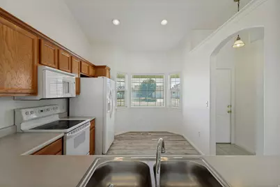 4064 W 5250 S, Roy, UT 84067 - Photo 13