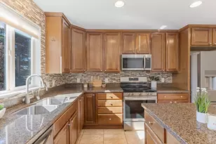 2138 E Eagle Crest Dr, Draper, UT 84020 - Photo 9