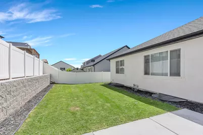 4098 N Fairfield Dr, Eagle Mountain, UT 84005 - Photo 33