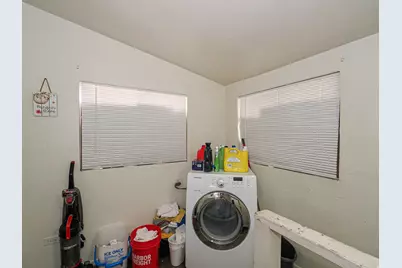414 N 100 W, Tooele, UT 84074 - Photo 27