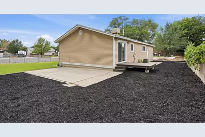 4582 W Hummel Cir, Salt Lake City, UT 84118 - Photo 35