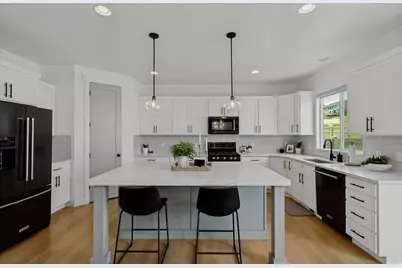 312 W Rocky Creek Way, Saratoga Springs, UT 84045 - Photo 13